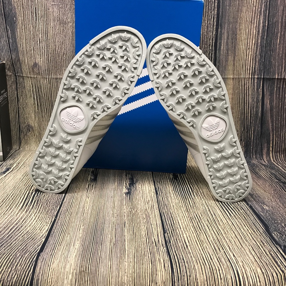 Adidas Samoa - Picture 3 of 4